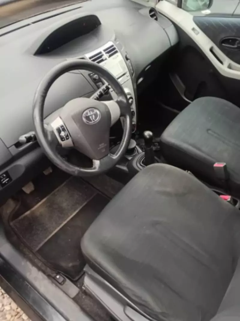 Toyota Yaris   - 2010