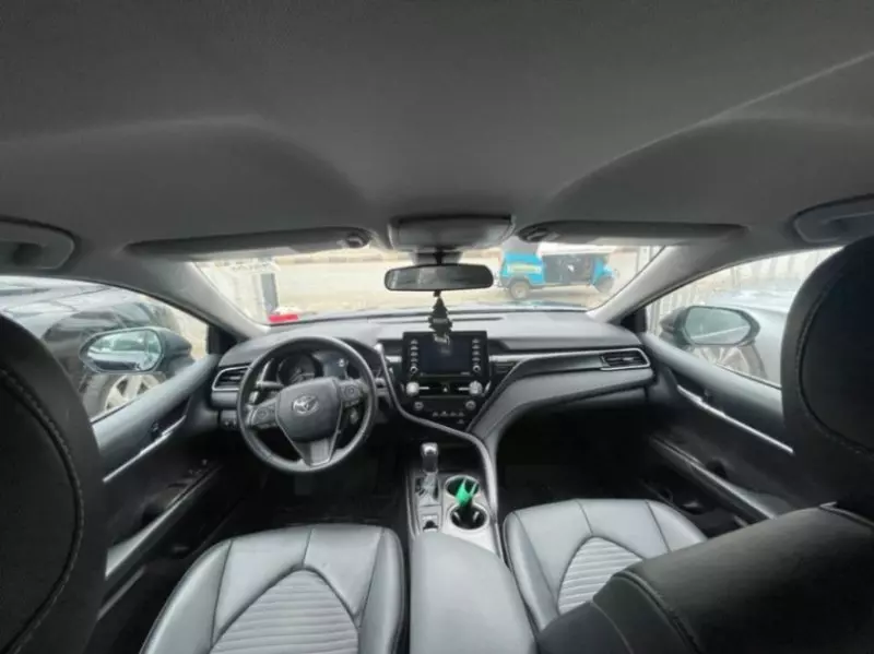 TOYOTA Camry - 2021