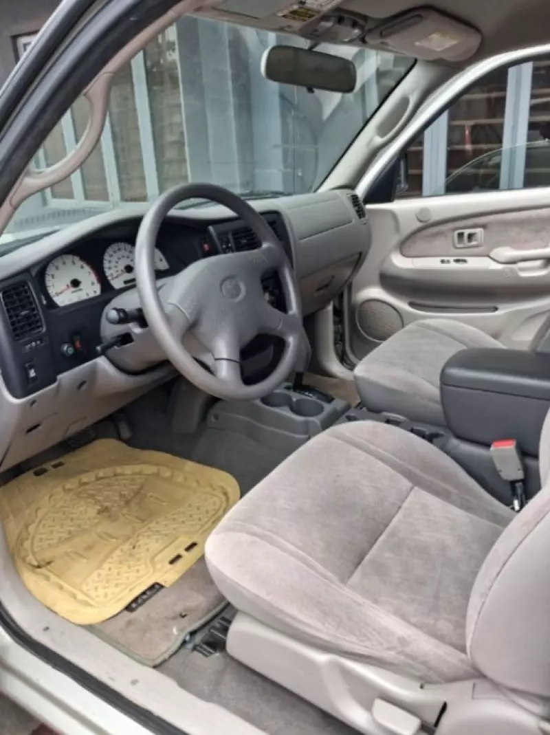 TOYOTA Tacoma   - 2003