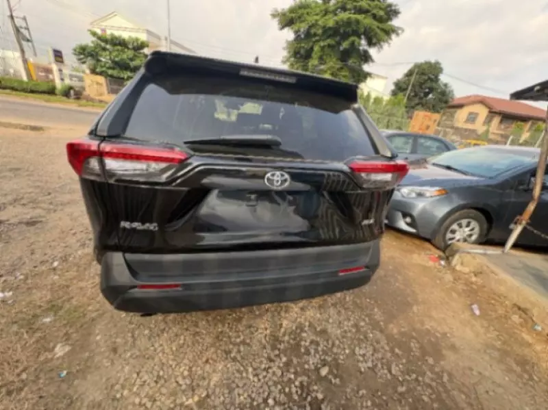 TOYOTA RAV 4   - 2020