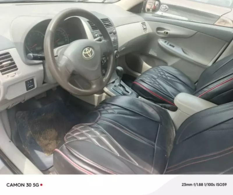 Toyota Corolla   - 2010