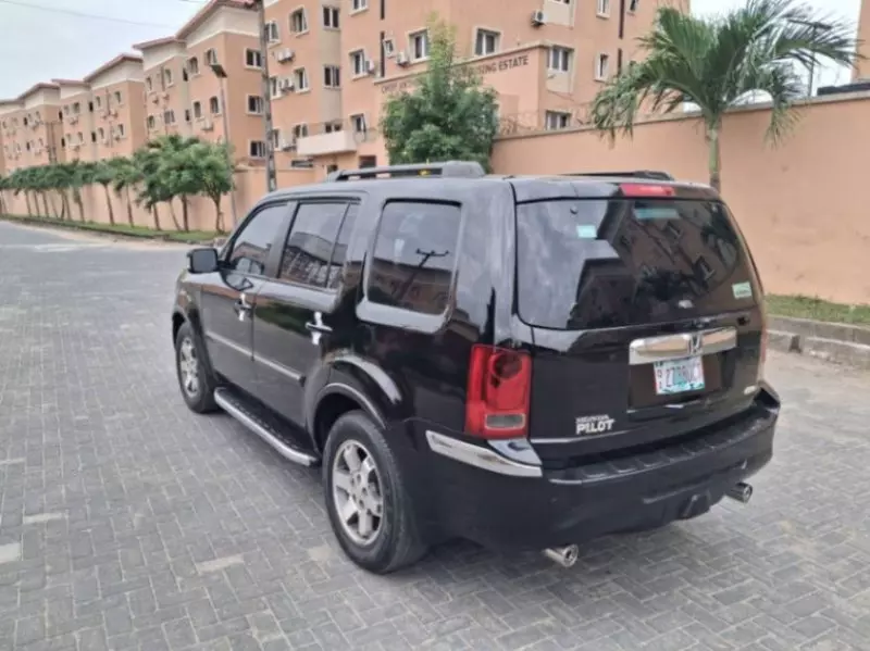 Honda Pilot   - 2012