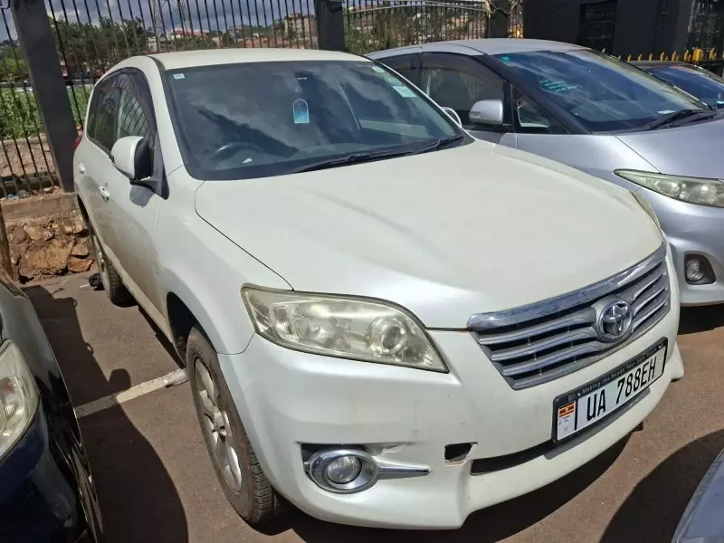 Toyota Vanguard    - 2012