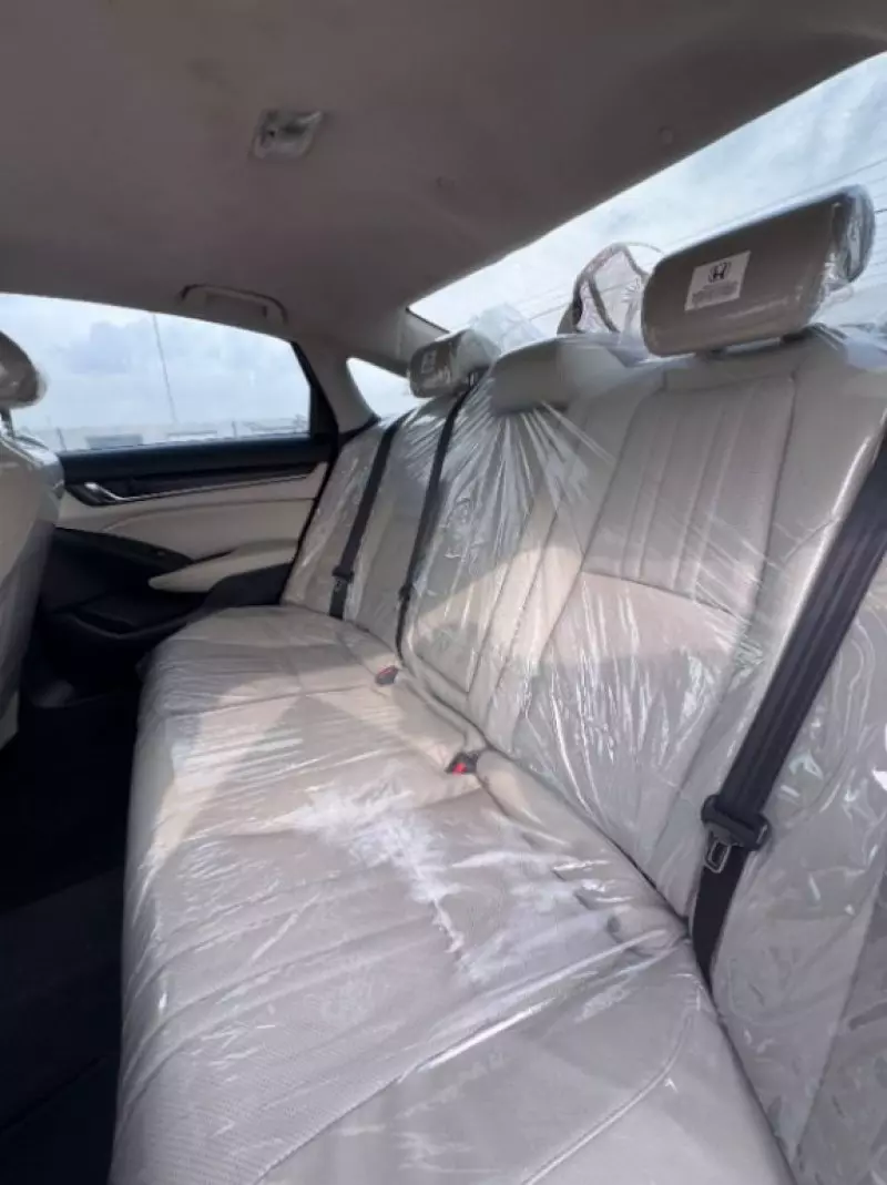 Honda Accord   - 2018