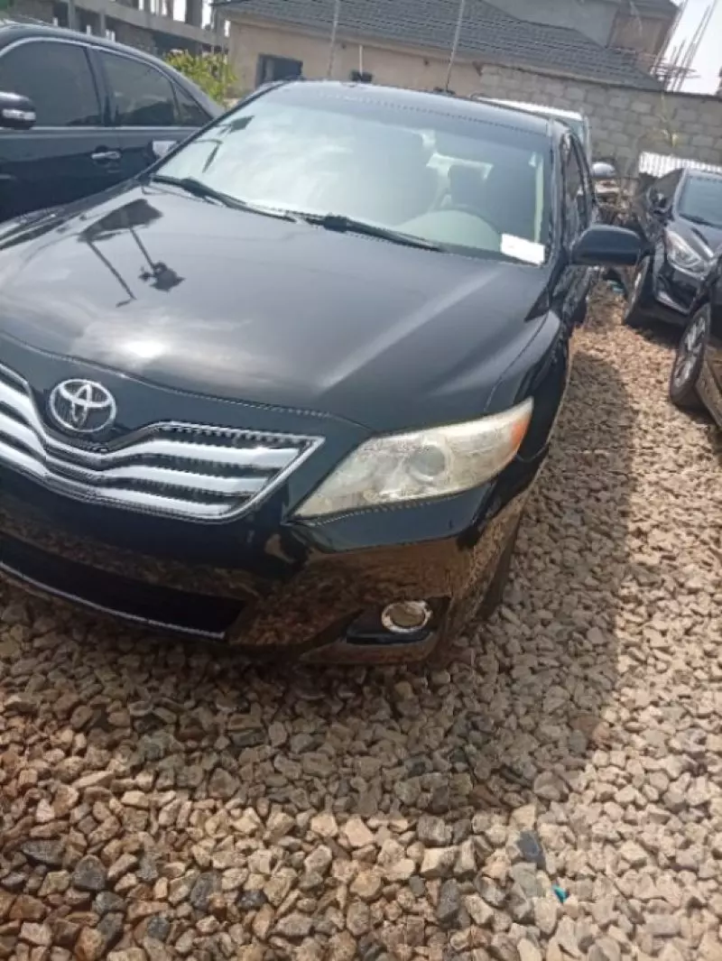 TOYOTA Camry   - 2011