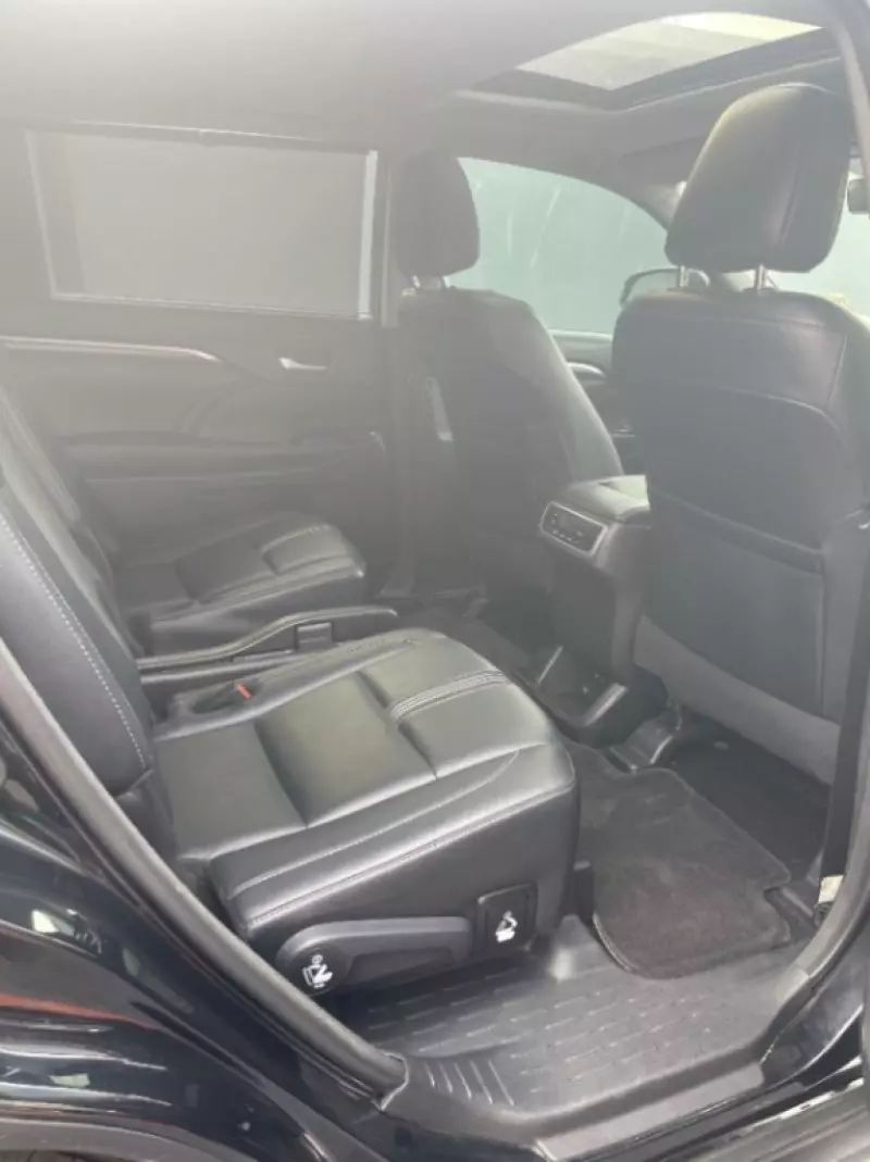 Toyota Highlander   - 2018