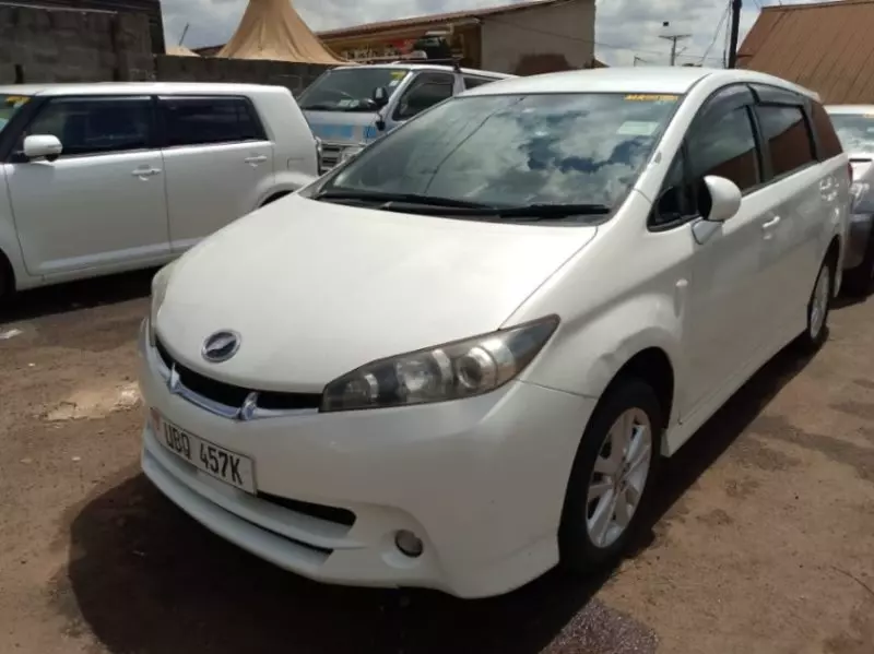 Toyota Wish   - 2012