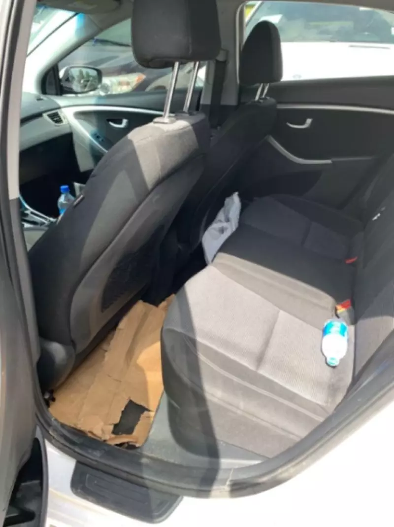 Hyundai Elantra   - 2013
