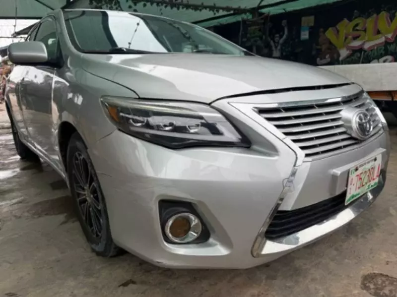 TOYOTA Corolla   - 2010