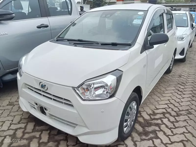 Daihatsu Mira    - 2020