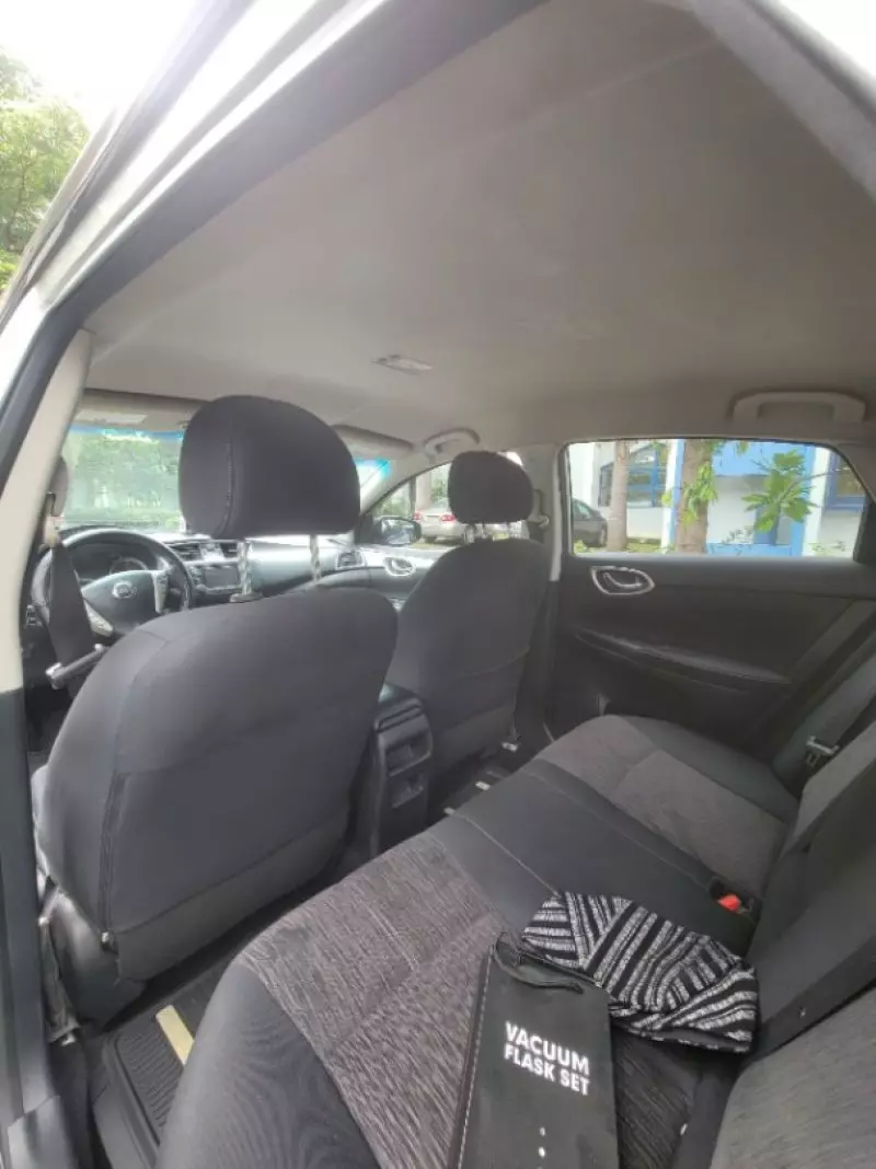 Nissan Sentra - 2015