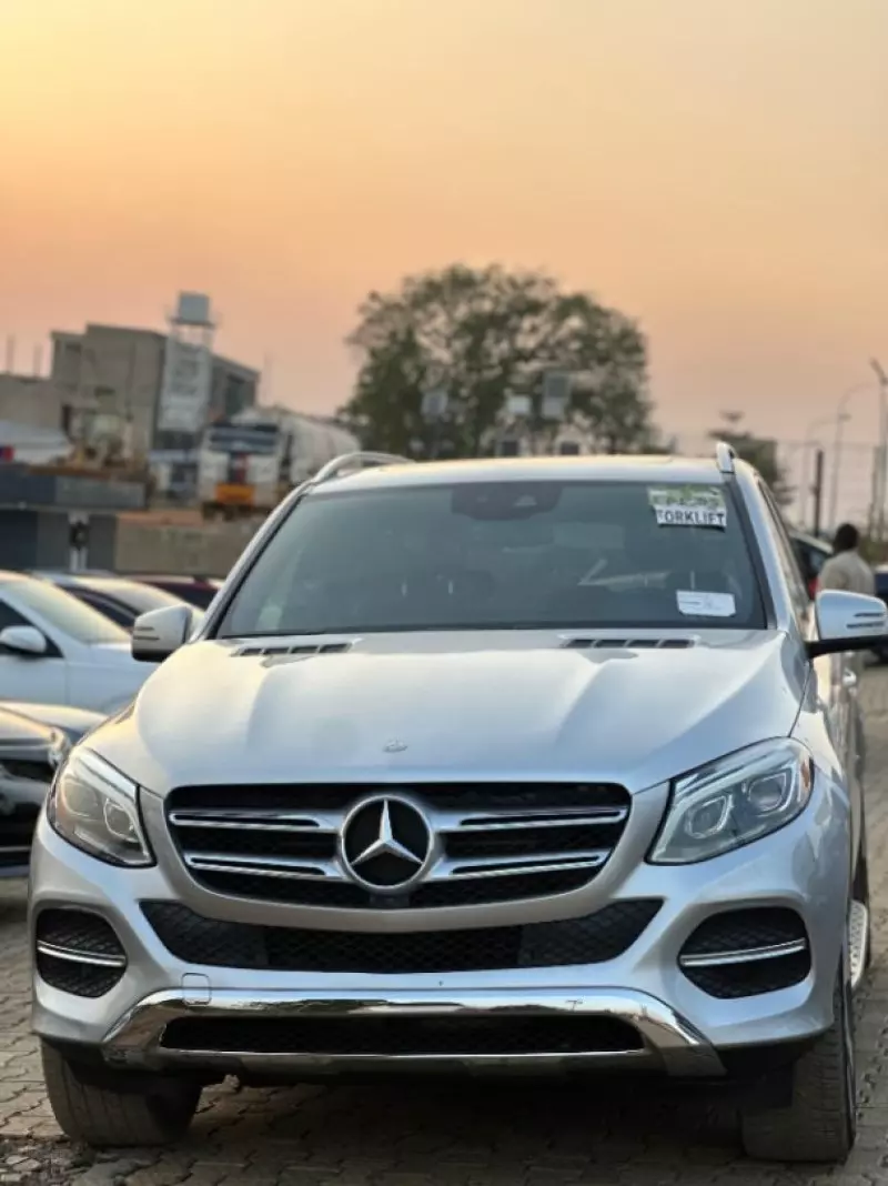 Mercedes-Benz GLE 350   - 2016