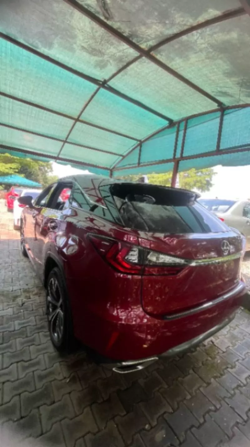 Lexus RX   - 2017