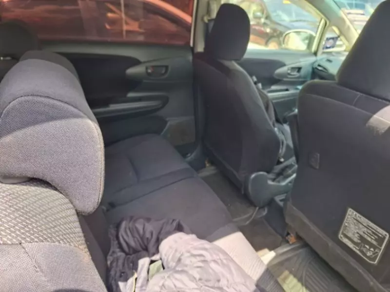 Toyota Wish   - 2012