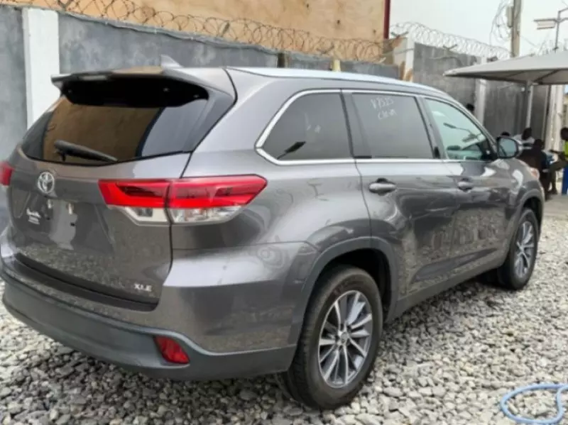 Toyota Highlander - 2019