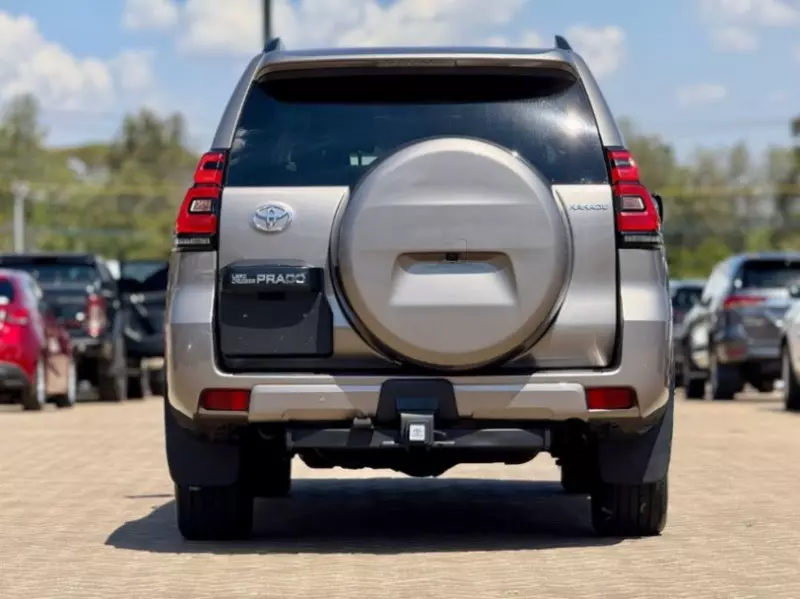 Toyota Landcruiser Prado   - 2018