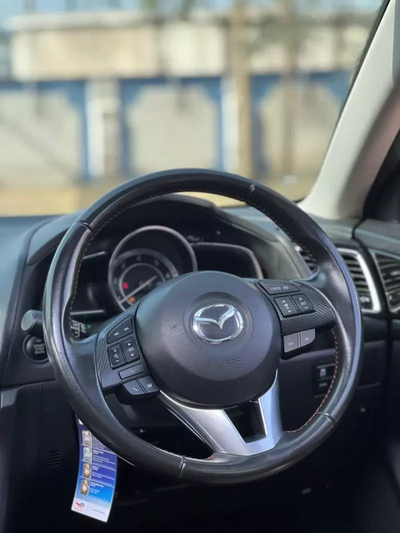 Mazda Axela    - 2014