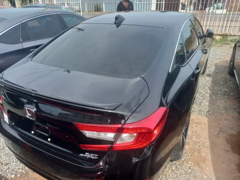 Honda Accord   - 2019