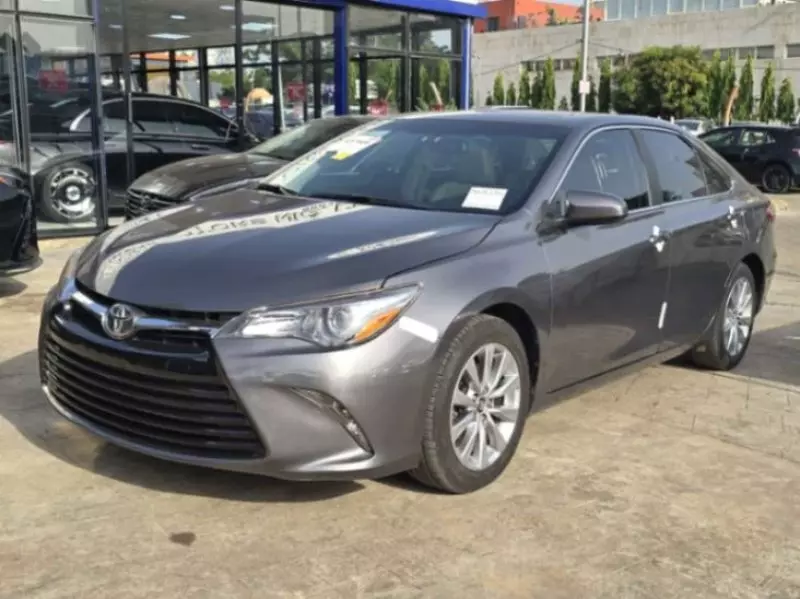 Toyota Camry   - 2015