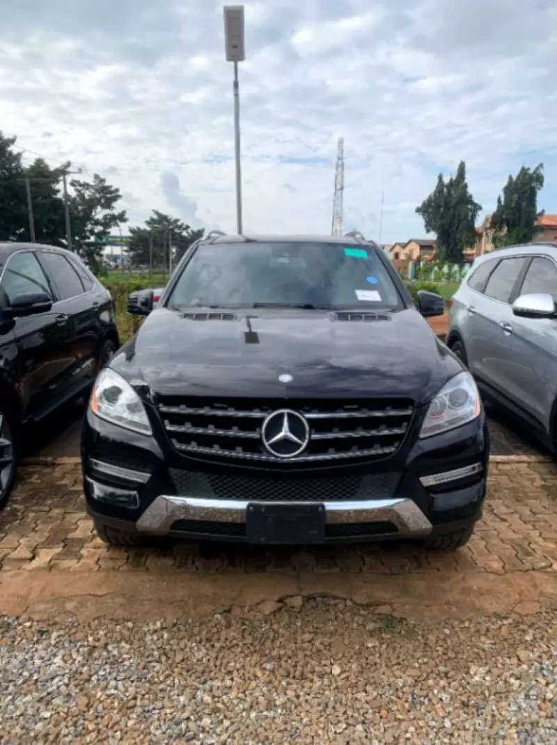 Mercedes-Benz ML-Class   - 2012