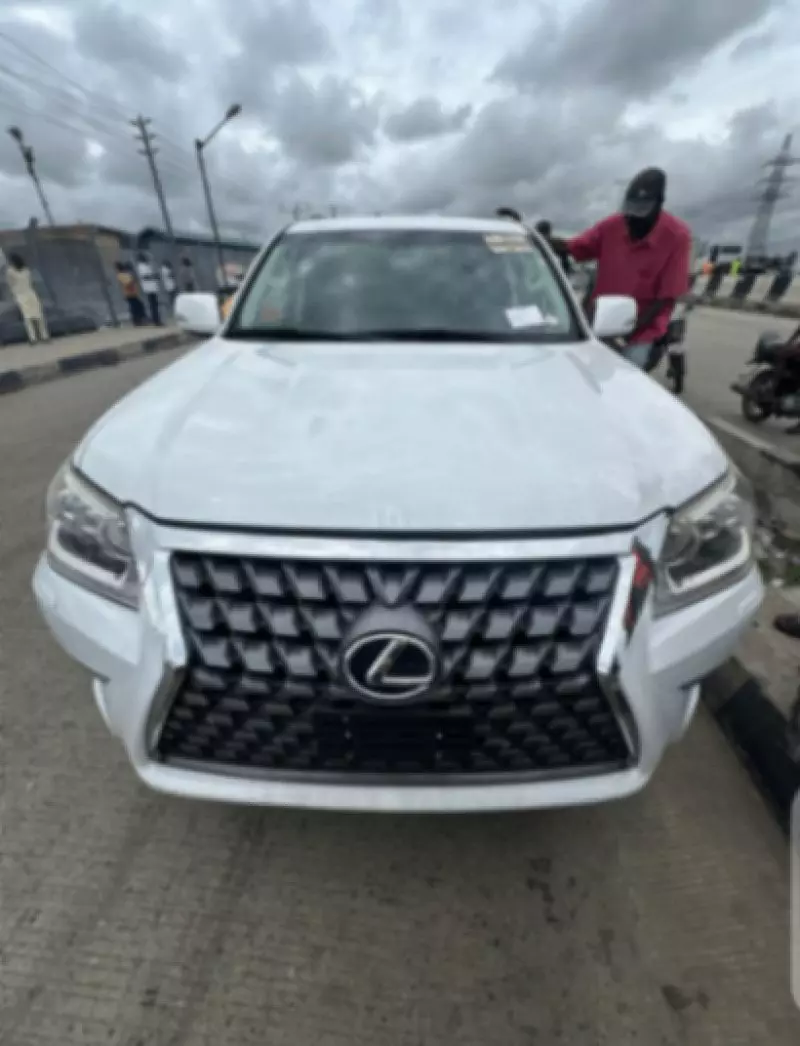 Lexus GX 460   - 2016