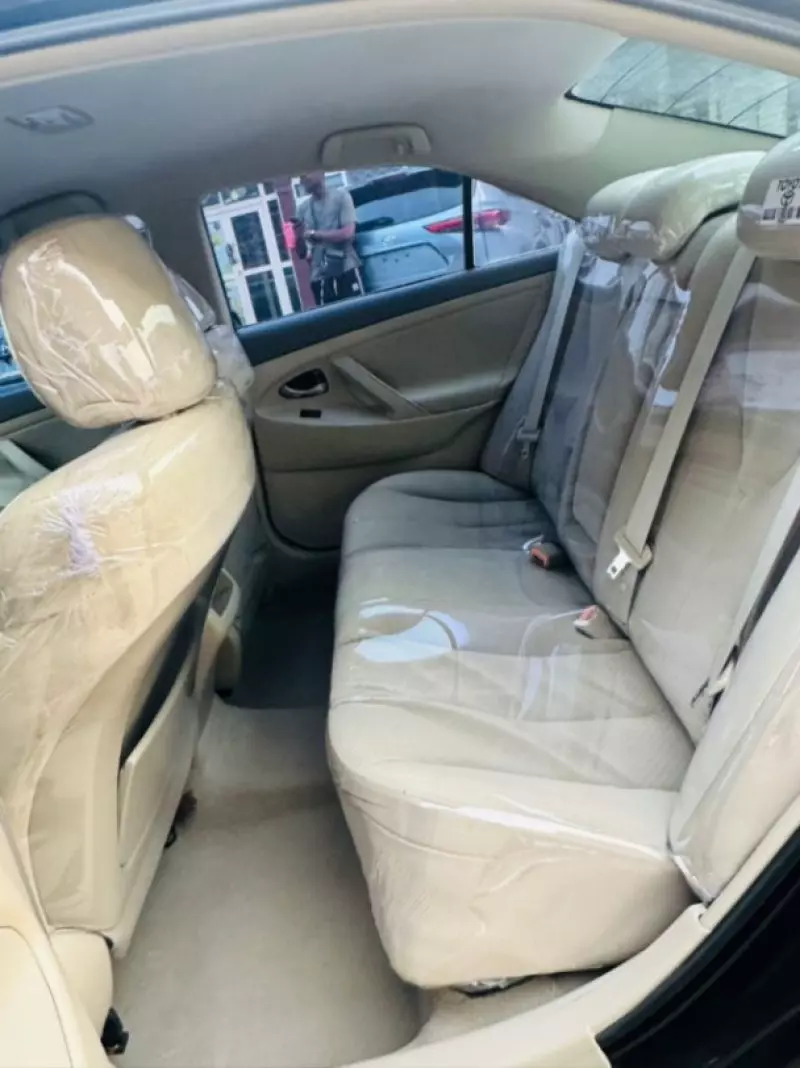Toyota Camry   - 2009