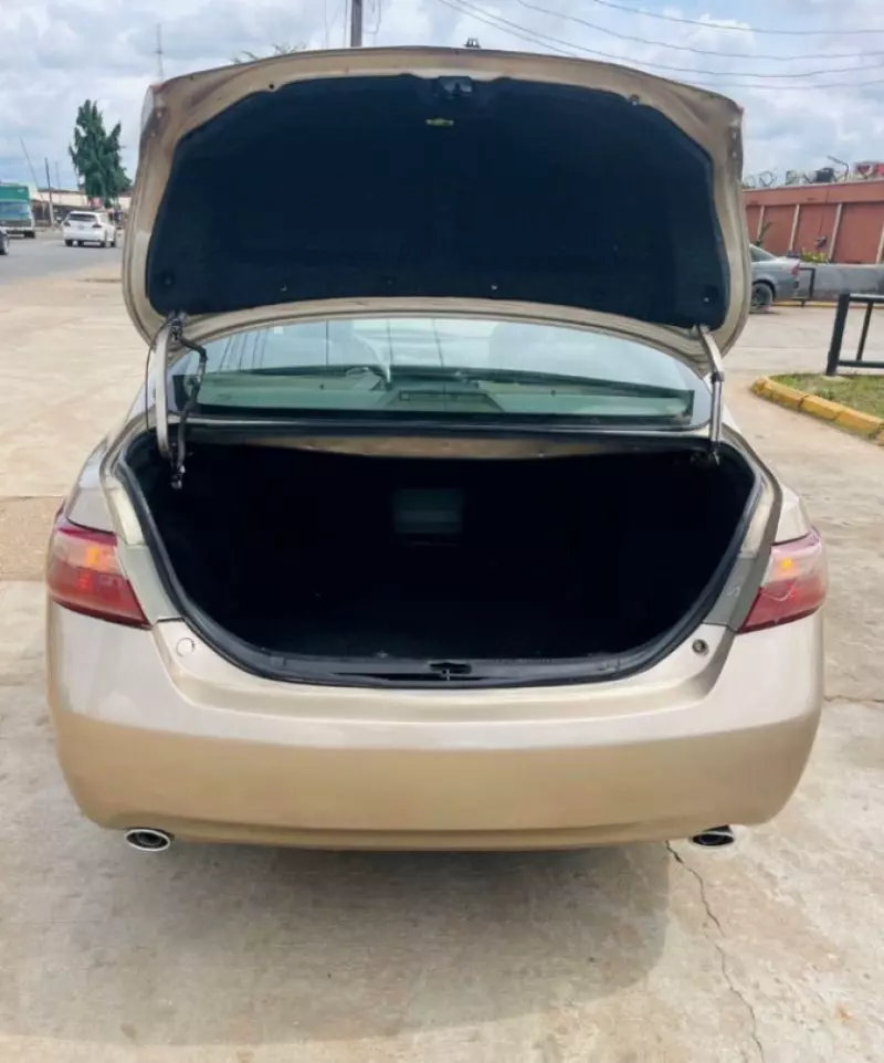 Toyota Camry   - 2007