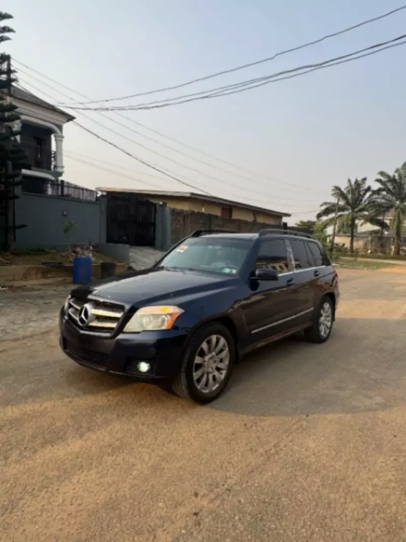 Mercedes-Benz GLK 350   - 2011