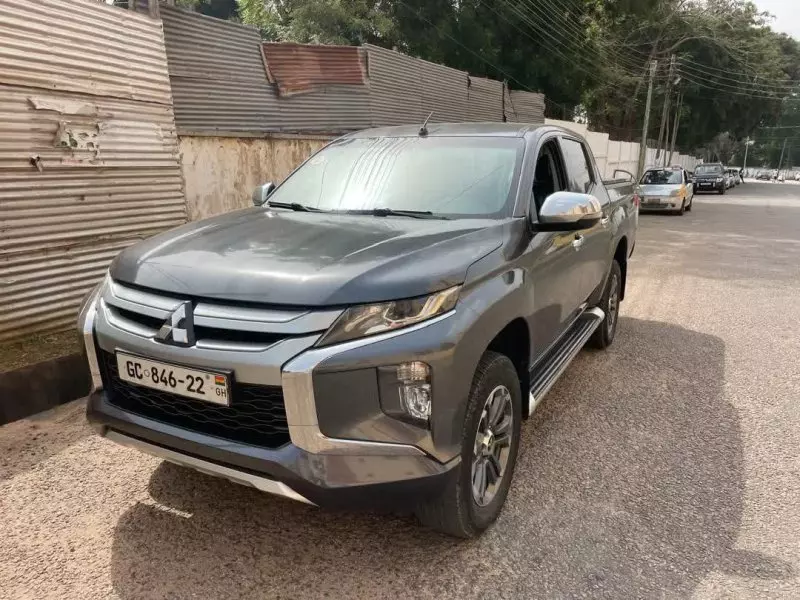 Mitsubishi L200 D/C Sportero A/T   - 2022