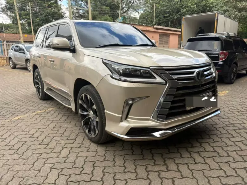 Lexus LX 570   - 2016