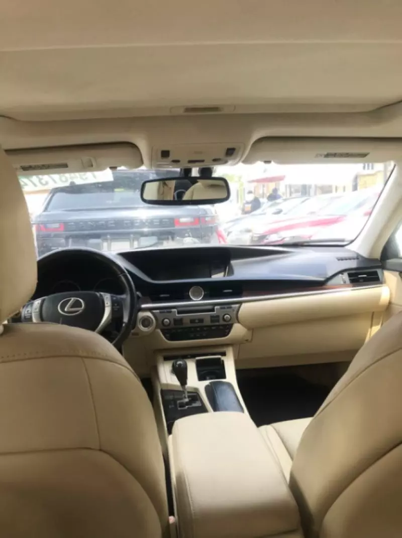 Lexus ES 350   - 2013