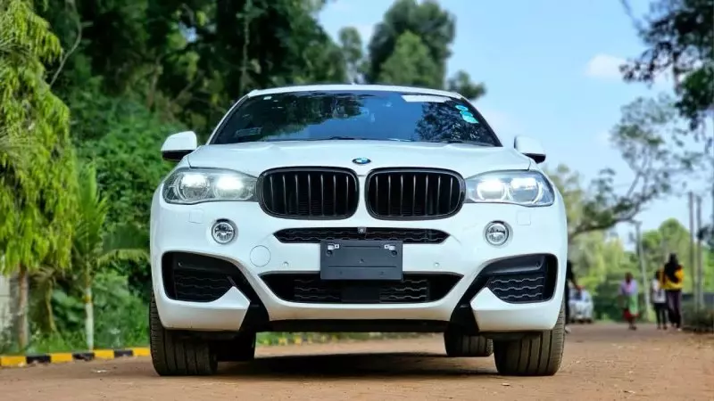 BMW X6   - 2018
