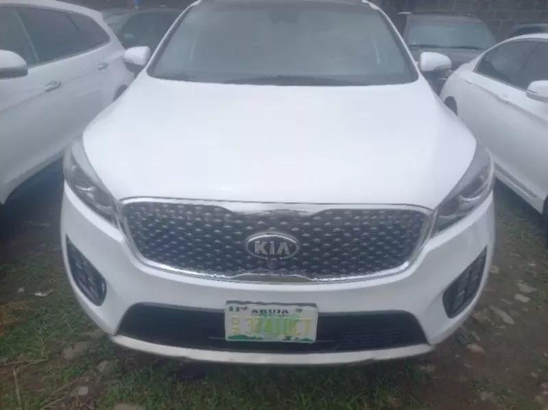 KIA Sorento   - 2017