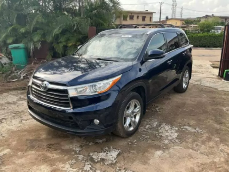 TOYOTA Highlander   - 2016