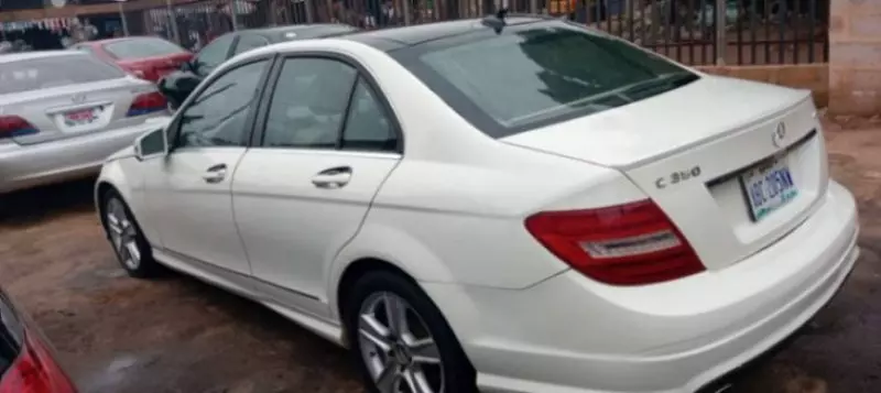 Mercedes-Benz C 350   - 2011