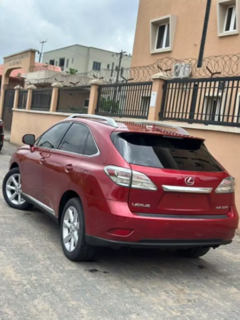 Lexus RX   - 2010