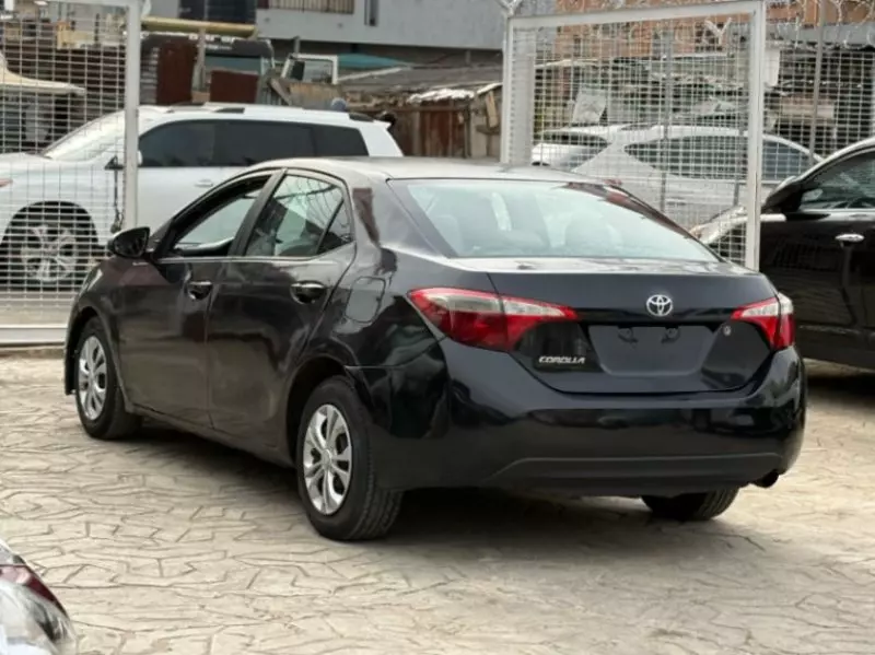Toyota Corolla   - 2015