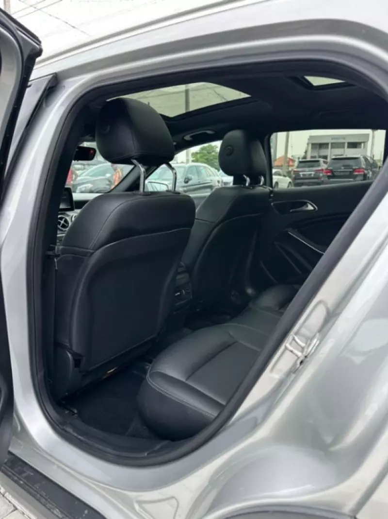 Mercedes-Benz GLA 250 - 2016