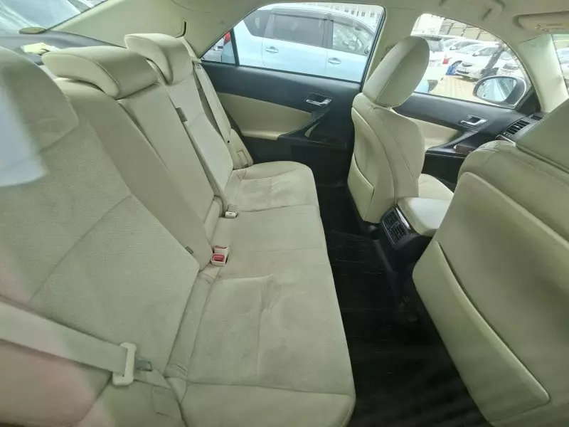 Toyota Mark X   - 2012