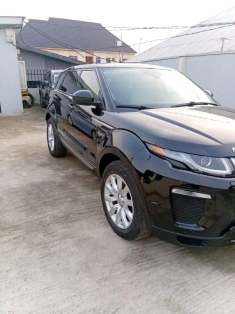 Land Rover Range Rover Evoque   - 2017