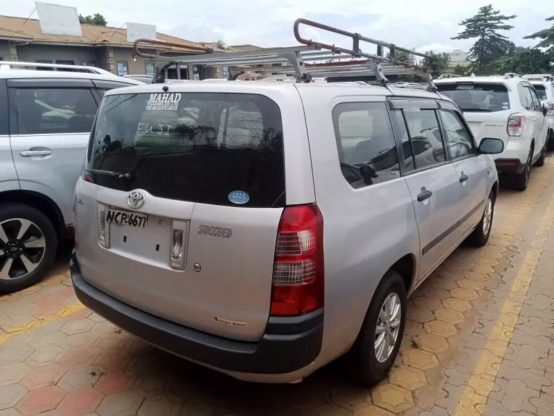 Toyota Succeed    - 2013