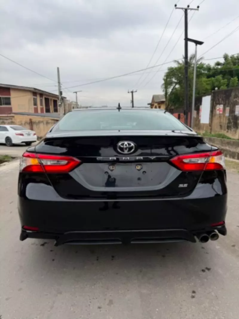 TOYOTA Camry   - 2019