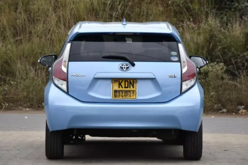 Toyota Aqua   - 2016