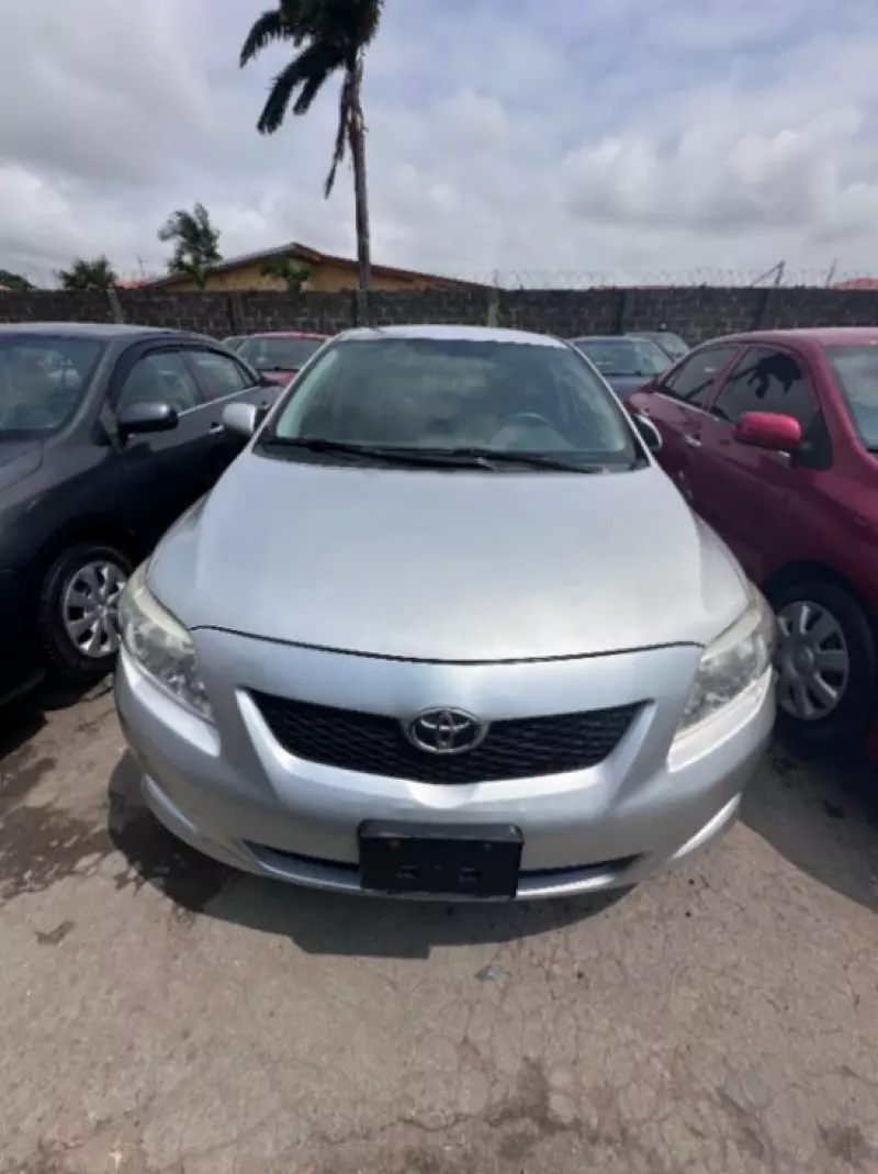 Toyota Corolla   - 2013