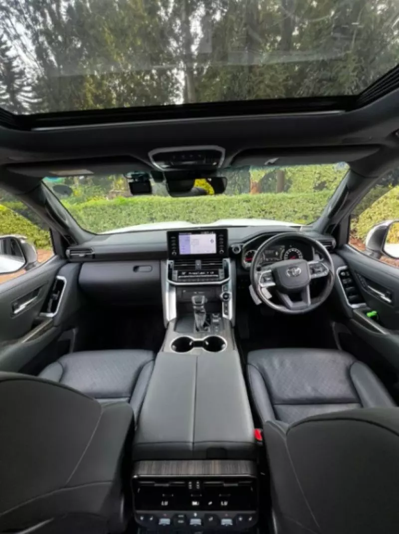 Toyota Land Cruiser   - 2021