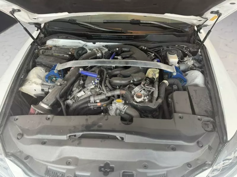 Lexus IS   - 2010