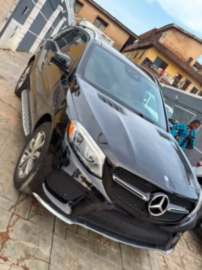 Mercedes-Benz GLE 350   - 2016