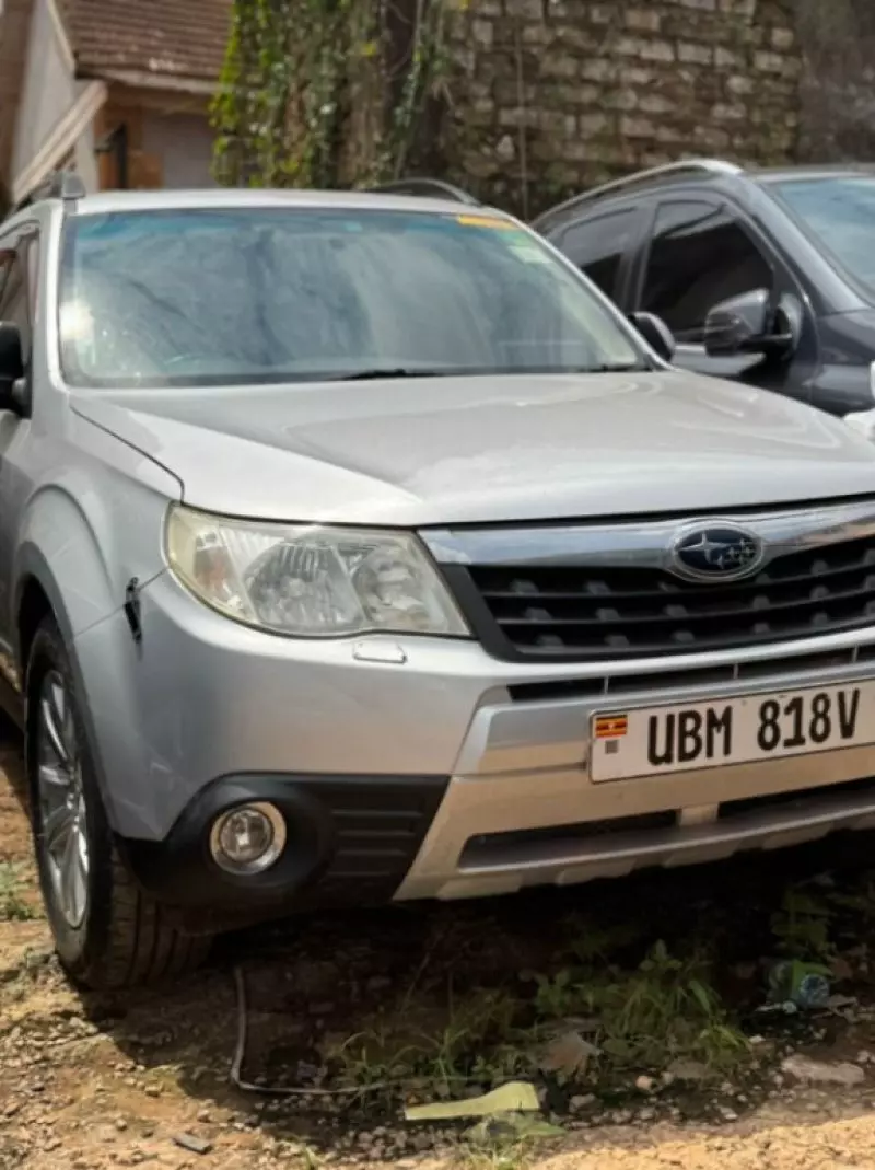 Subaru Forester   - 2010