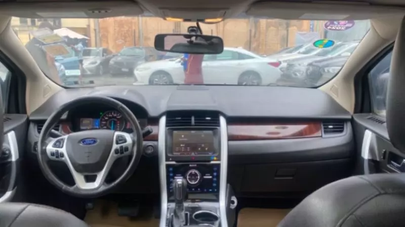 Ford Edge   - 2011
