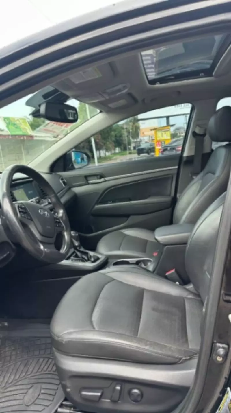 Hyundai Elantra   - 2018